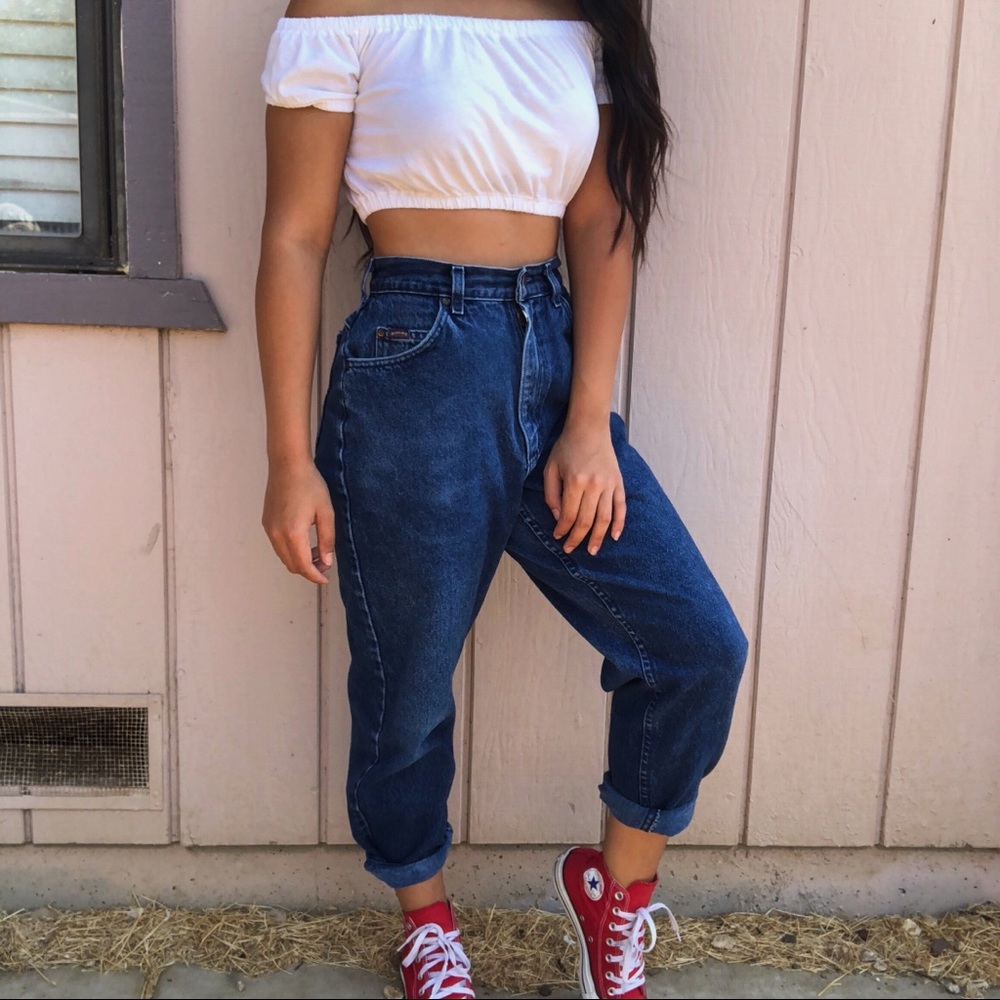 HIGH WAISTED DARK WASH MOM JEANS